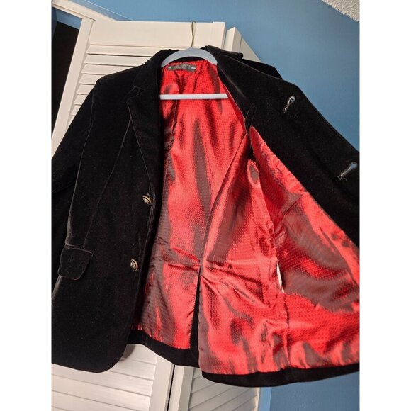 Black Velvet Blazer Jacket With Red Lining & Gold Button Details By Yuan Lu - Picture 16 of 16